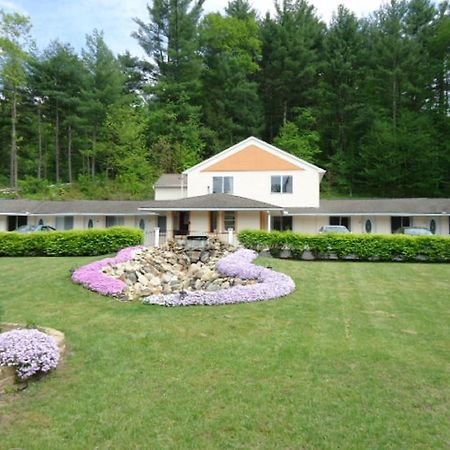 Hitching Post Country Motel Cornwall Esterno foto