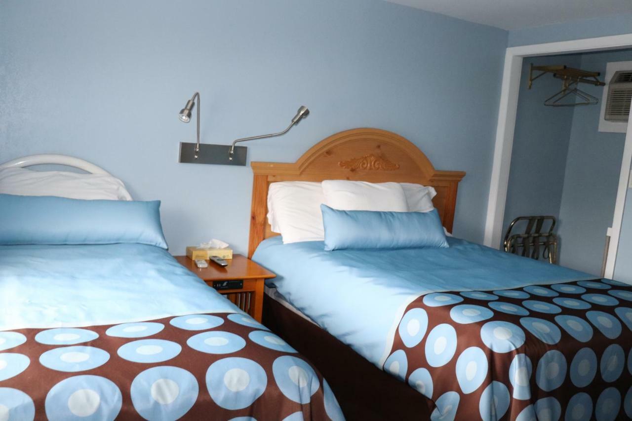 Hitching Post Country Motel Cornwall Esterno foto