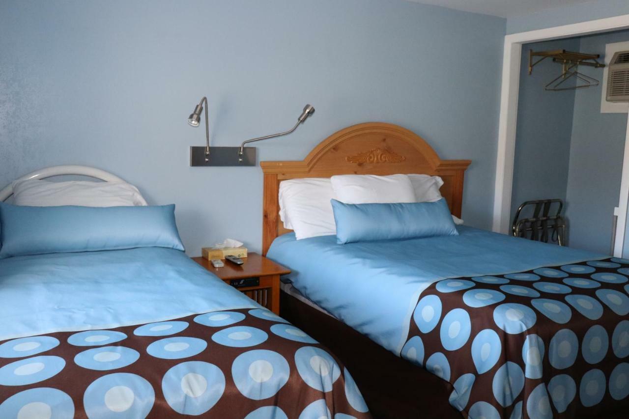 Hitching Post Country Motel Cornwall Esterno foto
