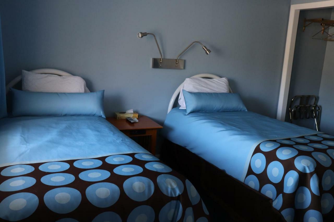 Hitching Post Country Motel Cornwall Esterno foto