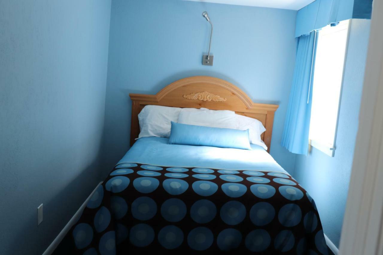 Hitching Post Country Motel Cornwall Esterno foto