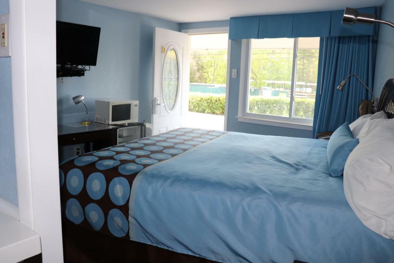 Hitching Post Country Motel Cornwall Esterno foto
