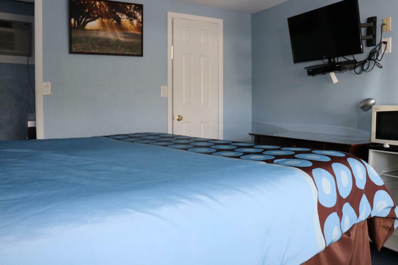 Hitching Post Country Motel Cornwall Esterno foto
